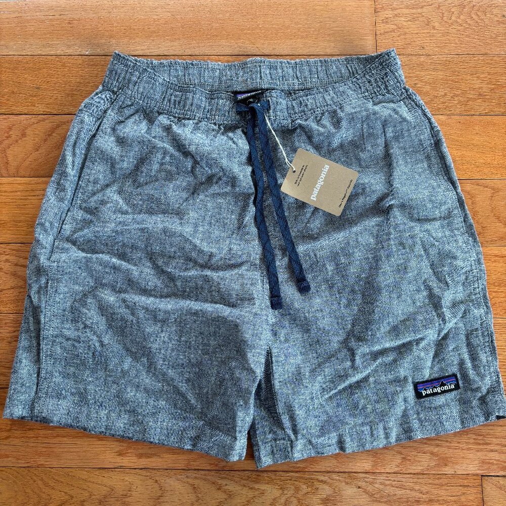 NEW Patagonia Baggies Naturals‎ Shorts Mens S Chambray New Navy Hemp Airy